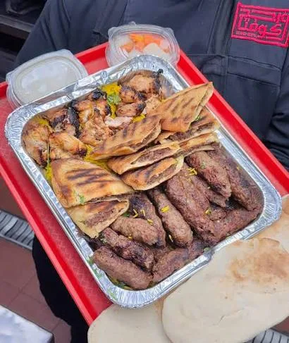 وجبة ربع شيش طاووق و2 صوابع كفتة