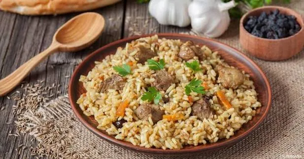 أرز بالبصلية